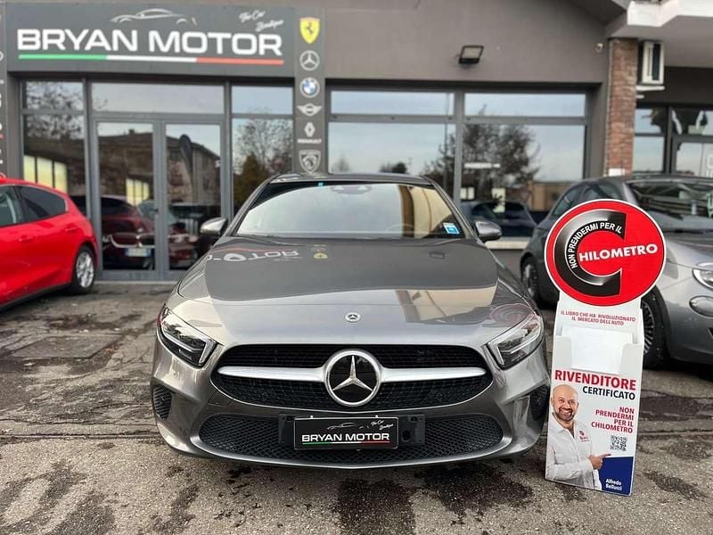 Usata Mercedes A250 160 CV (117 kW) 2021 Grigio Berlina