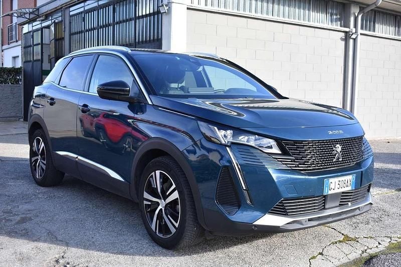 Usata Peugeot 3008 GT 131 CV (96 kW) 2022 Blu/azzurro SUV