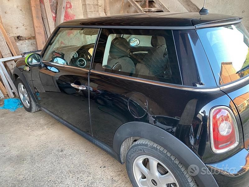 Usata Mini ONE 95 CV (69 kW) 2009 Nero Utilitaria