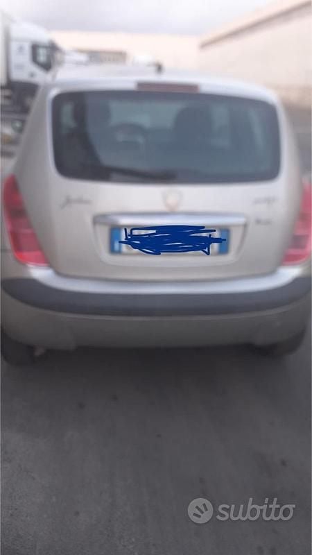 Usata Lancia Ypsilon 80 CV (58 kW) 2005 Utilitaria