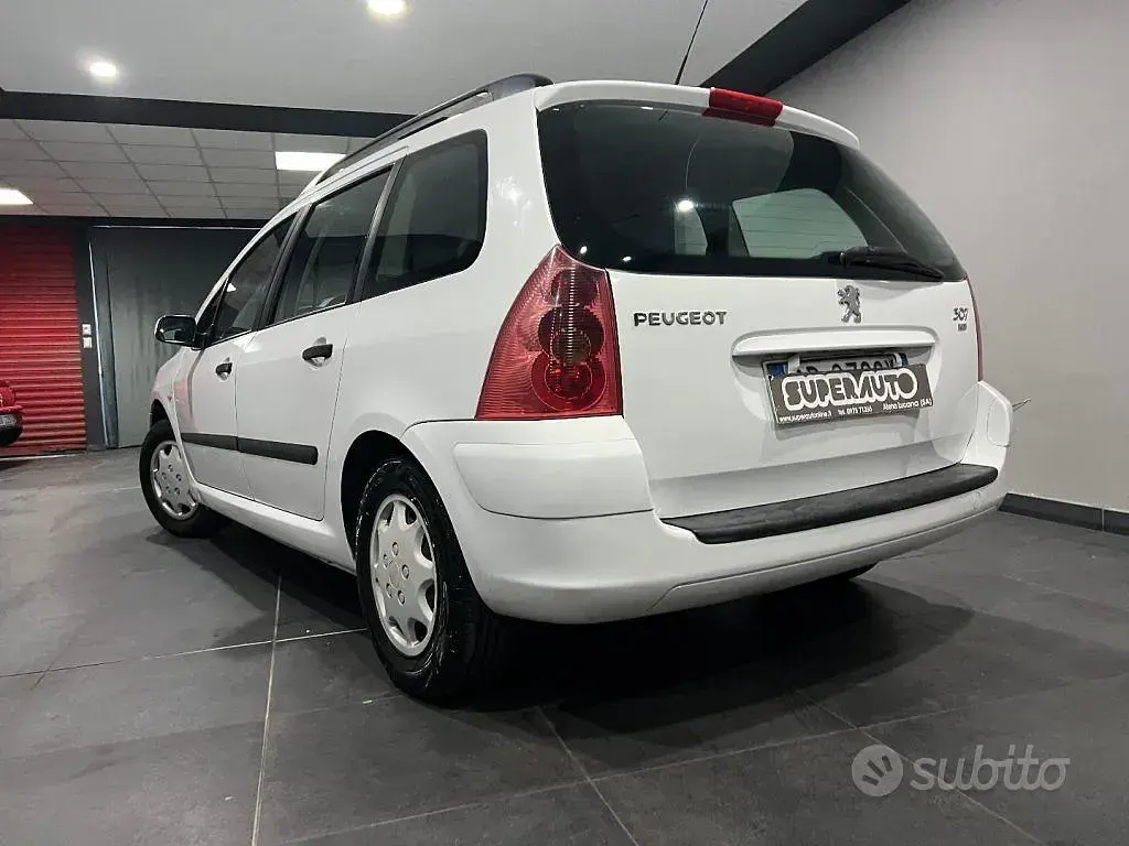 Usata Peugeot 307 68 CV (50 kW) 2002 Bianco Station wagon