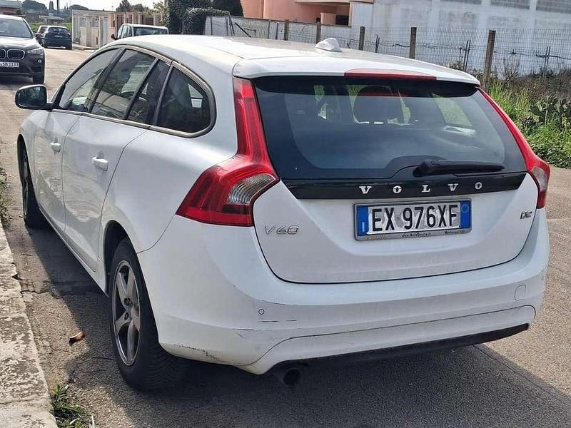 Usata Volvo V60 114 CV (83 kW) 2014 Bianco Station wagon