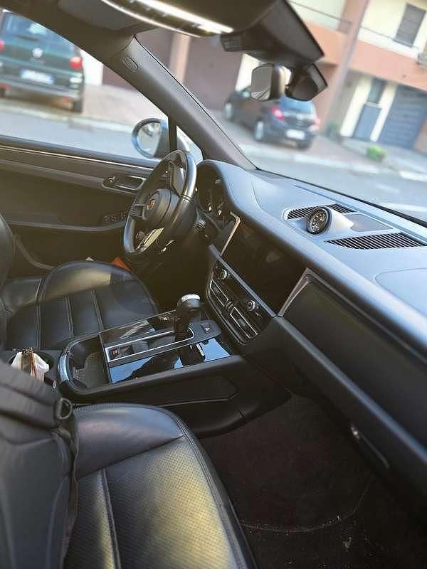 Usata Porsche Macan 265 CV (194 kW) 2022 Nero SUV