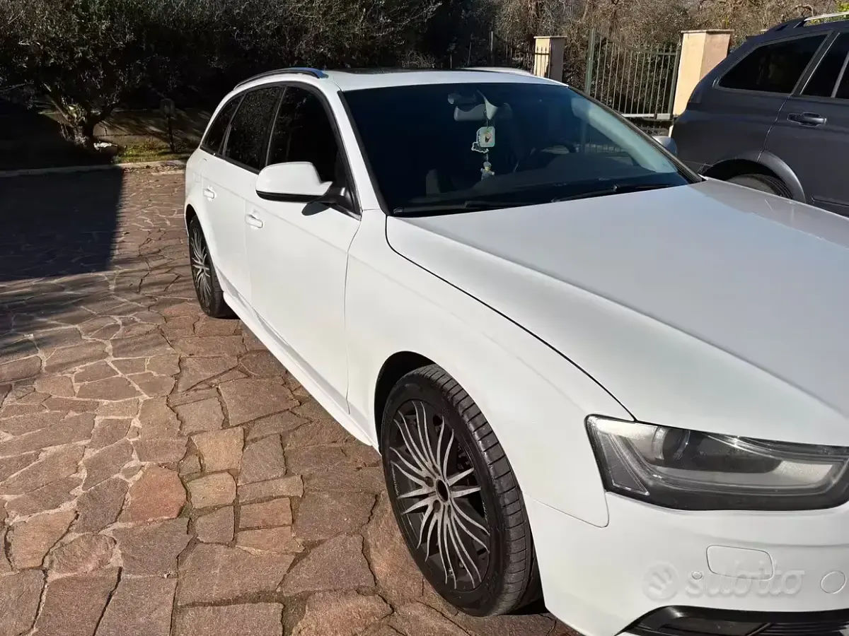 Usata Audi A4 Business 143 CV (105 kW) 2012 Bianco Station wagon