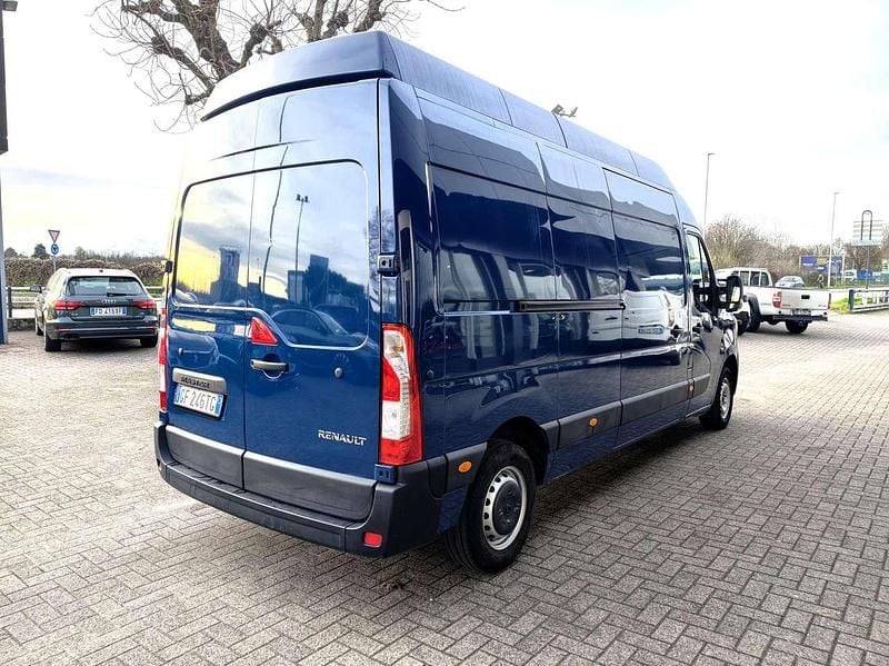Usata Renault Master 135 CV (99 kW) 2021 Blu Monovolume