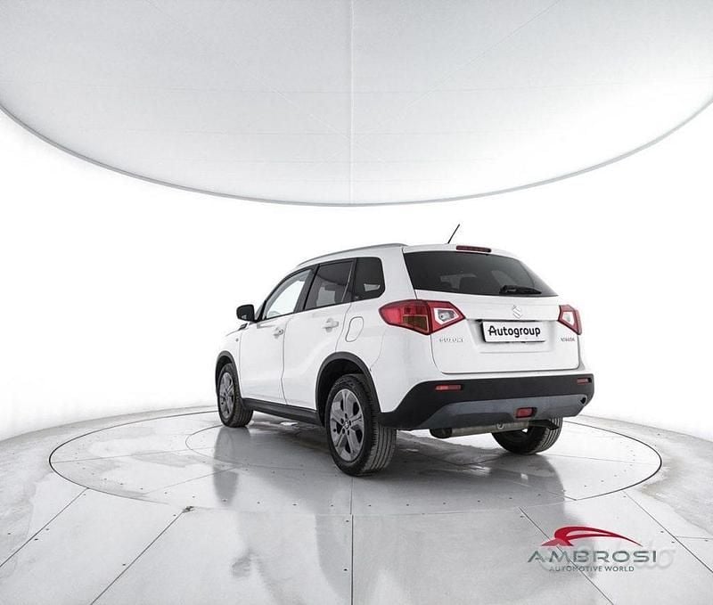 Usata Suzuki Vitara Cool 120 CV (88 kW) 2017 Bianco SUV