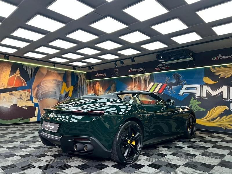 Nuova Ferrari Roma 620 CV (456 kW) 2025 Verde Cabrio
