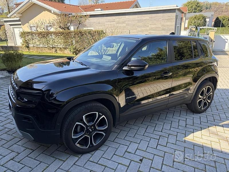 Usata Jeep Avenger 101 CV (74 kW) 2023 Nero SUV
