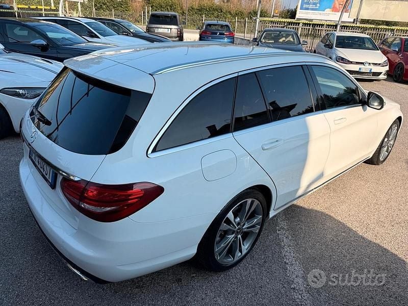 Usata Mercedes C220 170 CV (125 kW) 2018 Bianco Station wagon