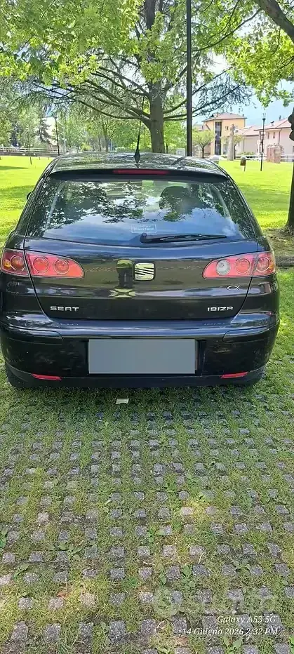 Usata Seat Ibiza 75 CV (55 kW) 2004 Nero Utilitaria