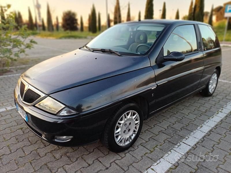 Usata Lancia Ypsilon 2003 Nero Utilitaria
