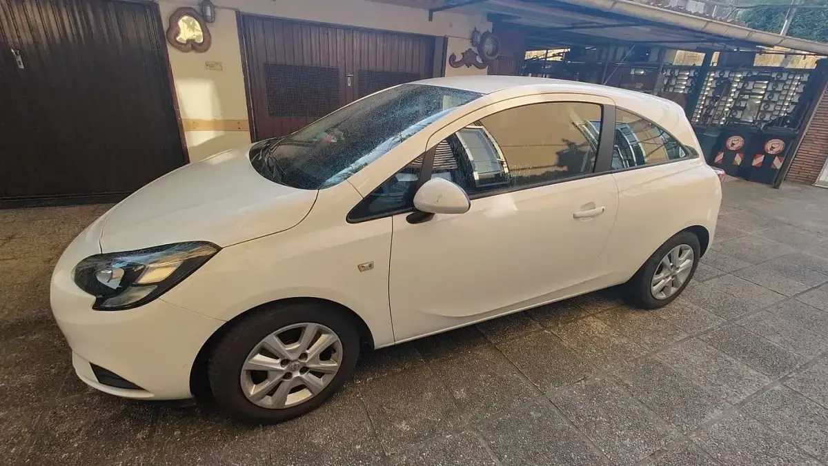 Usata Opel Corsa 69 CV (50 kW) 2015 Bianco Utilitaria