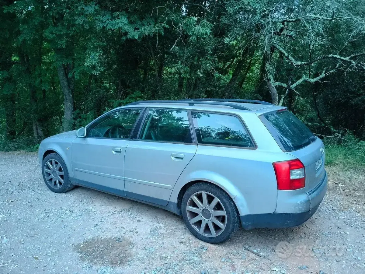 Usata Audi A4 130 CV (95 kW) 2002 Grigio Station wagon