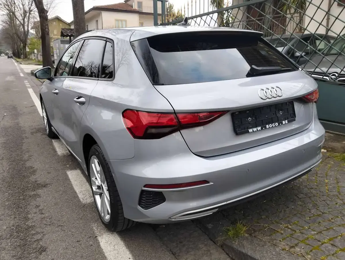 Usata Audi A3 116 CV (85 kW) 2021 Argento Berlina