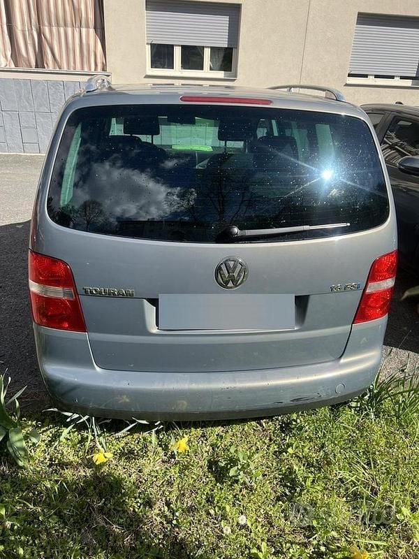 Usata VW Touran 115 CV (84 kW) 2005 Grigio Monovolume