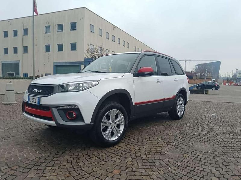 Usata DR EVO5 126 CV (92 kW) 2022 Bianco SUV