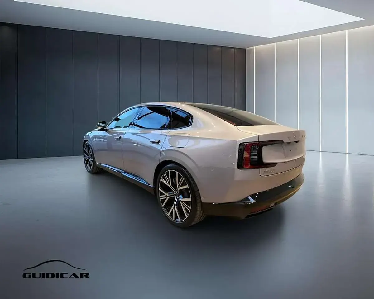 Nuova Volvo ES90 Ultra 244 kW (333 CV) 2026 Aurora silver Berlina