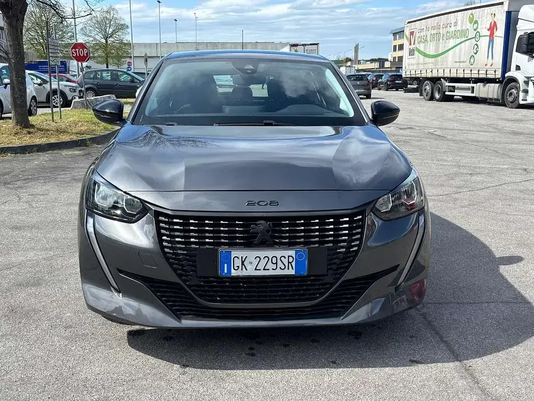 Usata Peugeot 208 Active 75 CV (55 kW) 2022 Grigio Utilitaria