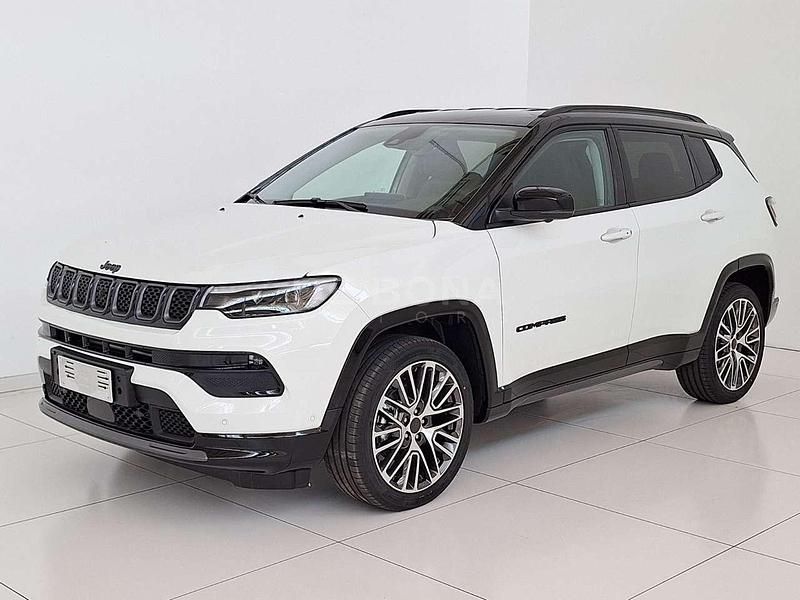 Alpine white + tetto nero Nuova 2024 Jeep Compass Summit SUV | 34.900 € - Immagine 1/4