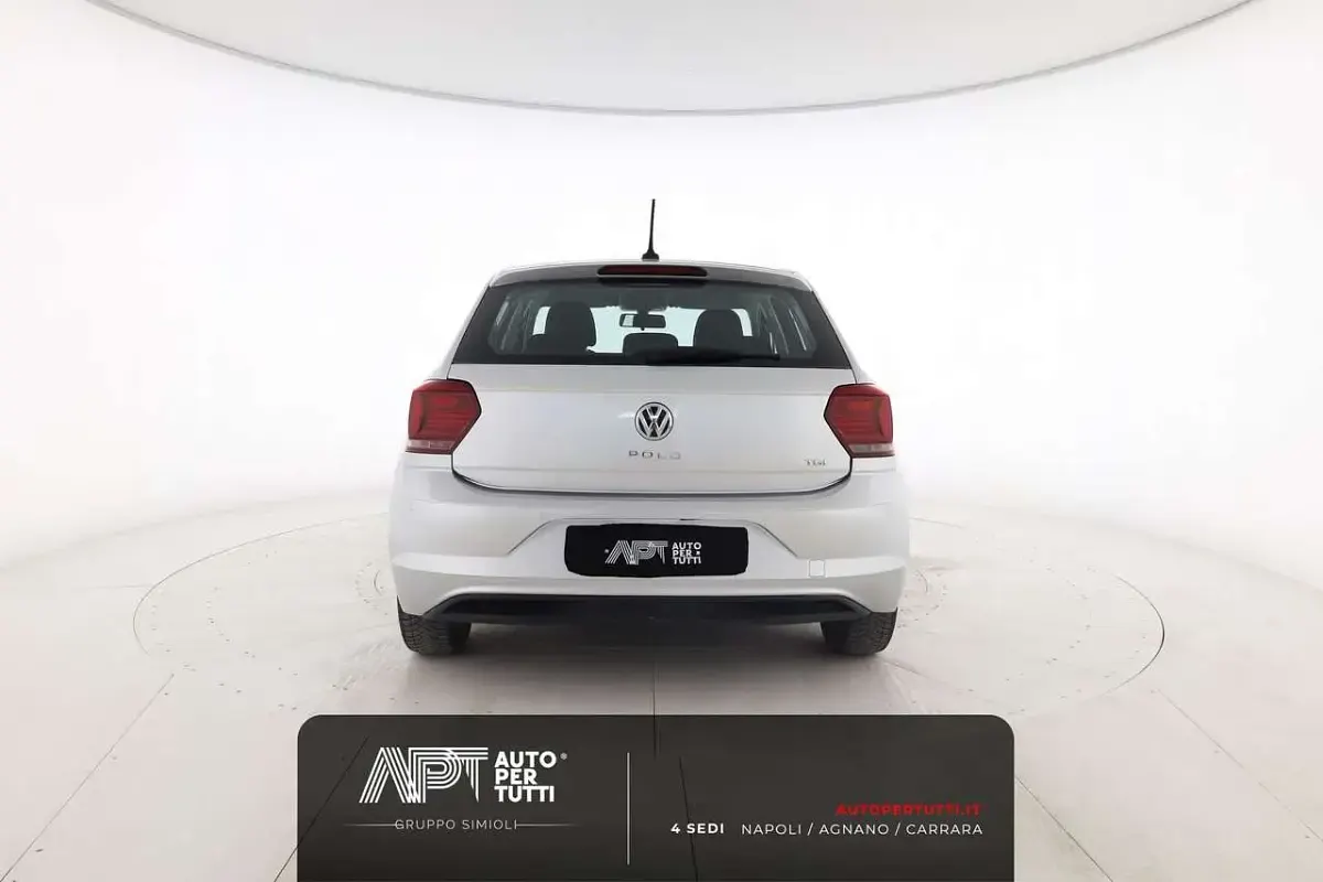 Usata VW Polo Comfortline 90 CV (66 kW) 2021 Grigio Utilitaria