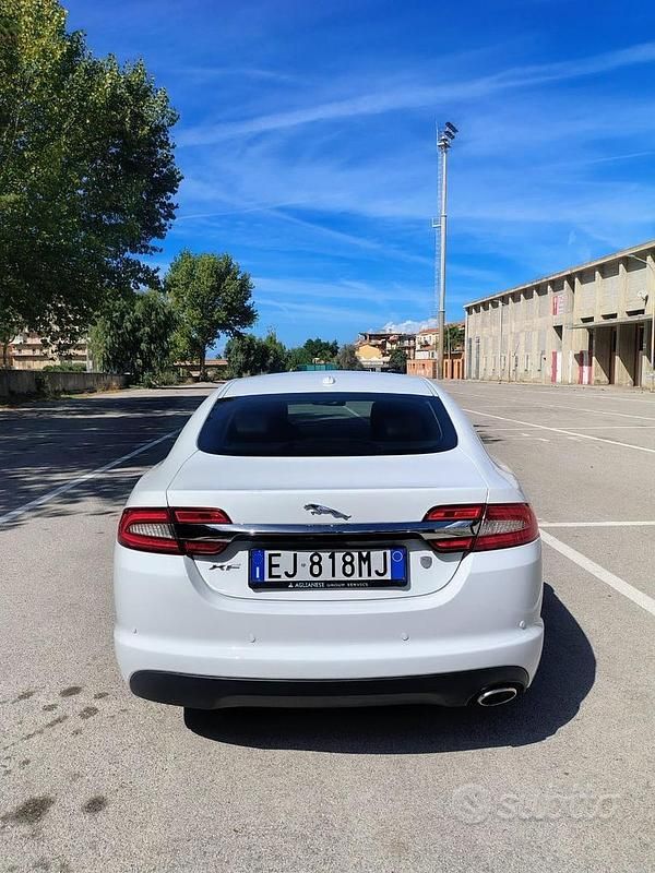Usata Jaguar XF S 190 CV (139 kW) 2011 Bianco Berlina