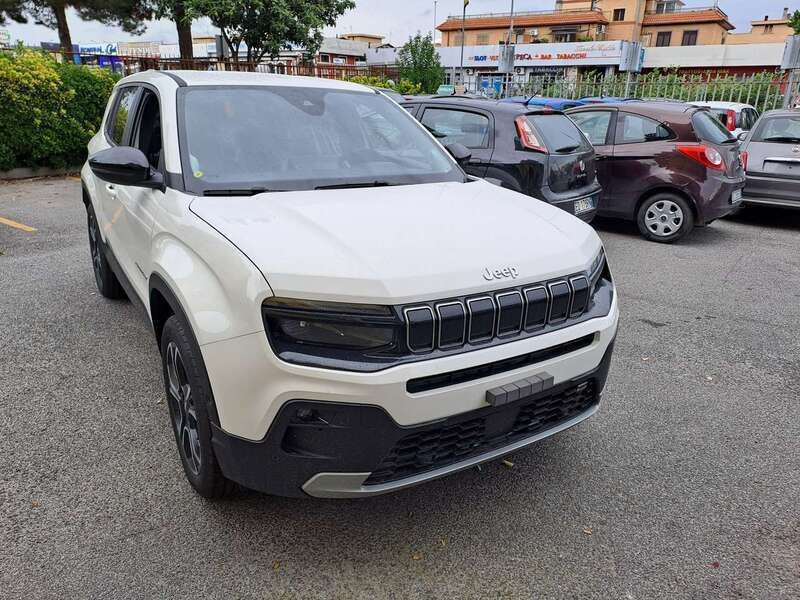 Usata Jeep Avenger Altitude 101 CV (74 kW) 2023 Bianco SUV