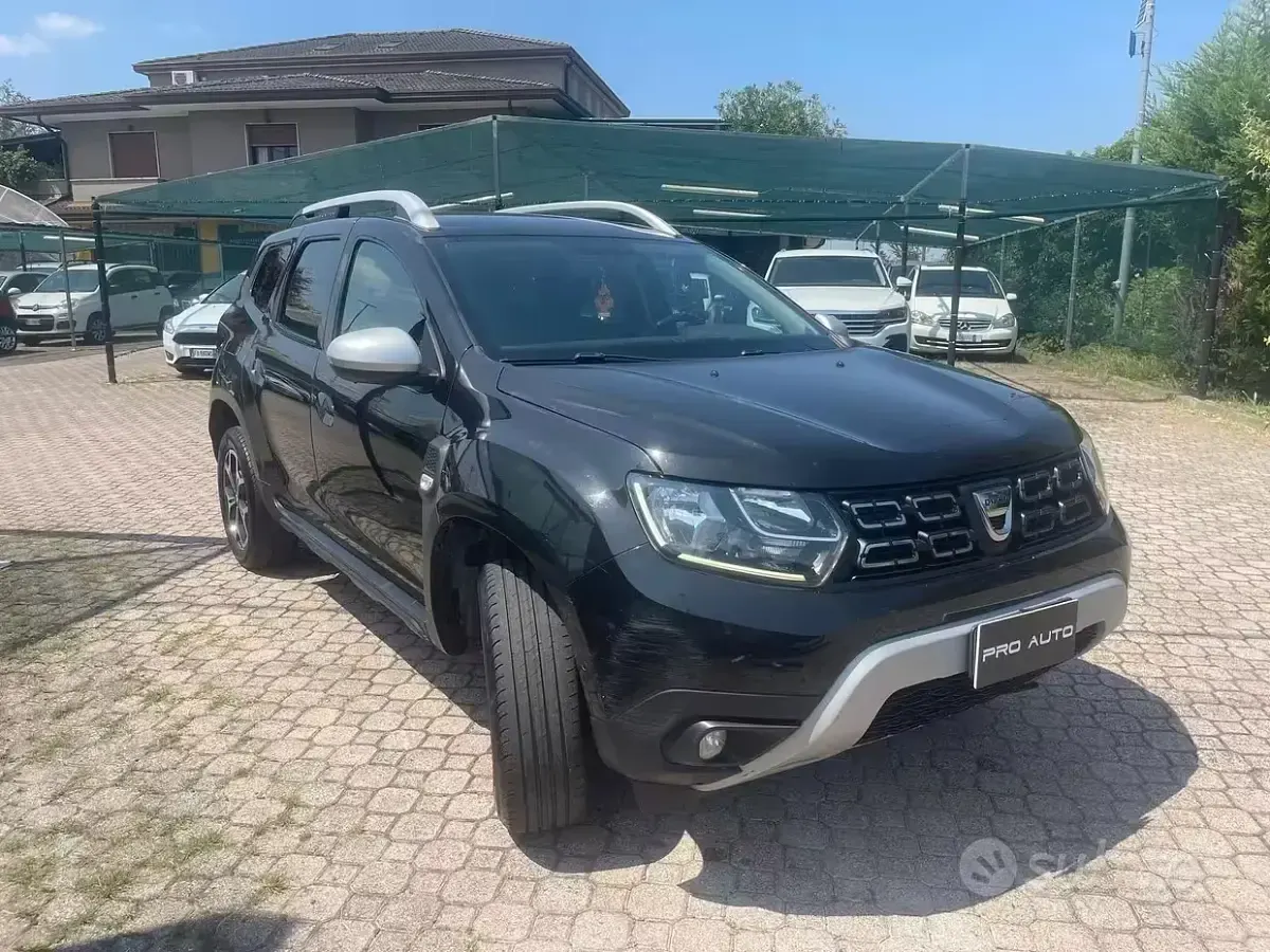Usata Dacia Duster Anniversary 101 CV (74 kW) 2021 Nero SUV