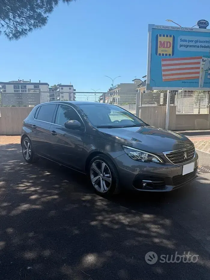 Usata Peugeot 308 GT-line 131 CV (96 kW) 2020 Grigio Berlina
