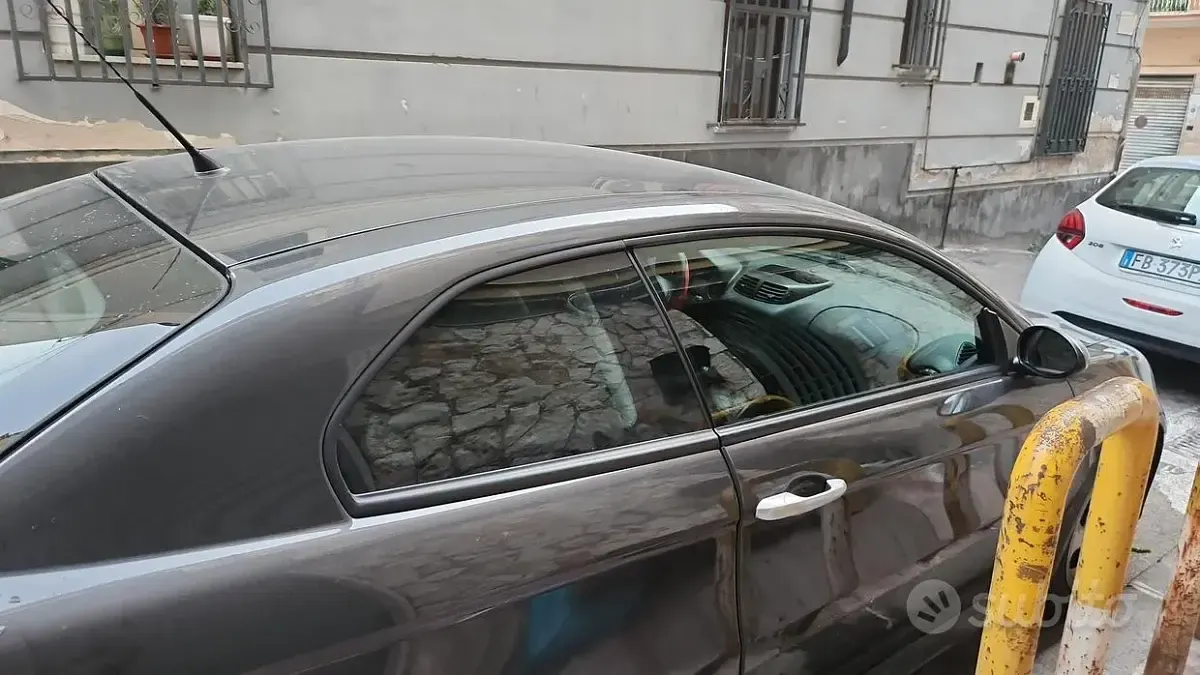 Usata Alfa Romeo GT 150 CV (110 kW) 2008 Grigio Coupé