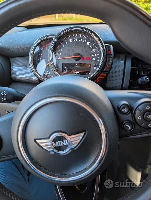 Usata Mini Cooper 116 CV (85 kW) 2014 Grigio Utilitaria