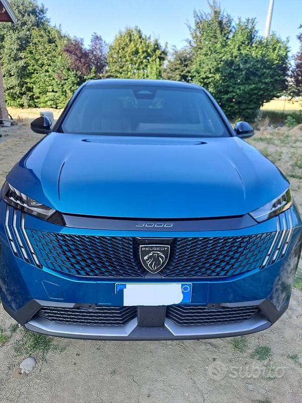 Usata Peugeot 3008 136 CV (100 kW) 2024 SUV