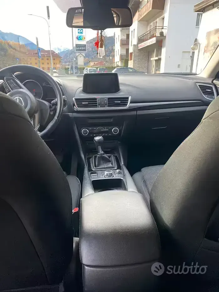 Usata Mazda 3 Exceed 150 CV (110 kW) 2018 Rosso Berlina