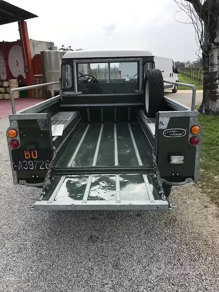 Usata Land Rover Defender 1960 Verde