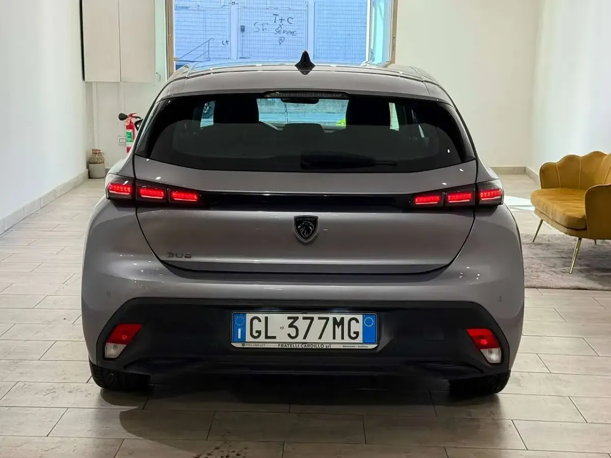 Usata Peugeot 308 131 CV (96 kW) 2023 Grigio Berlina