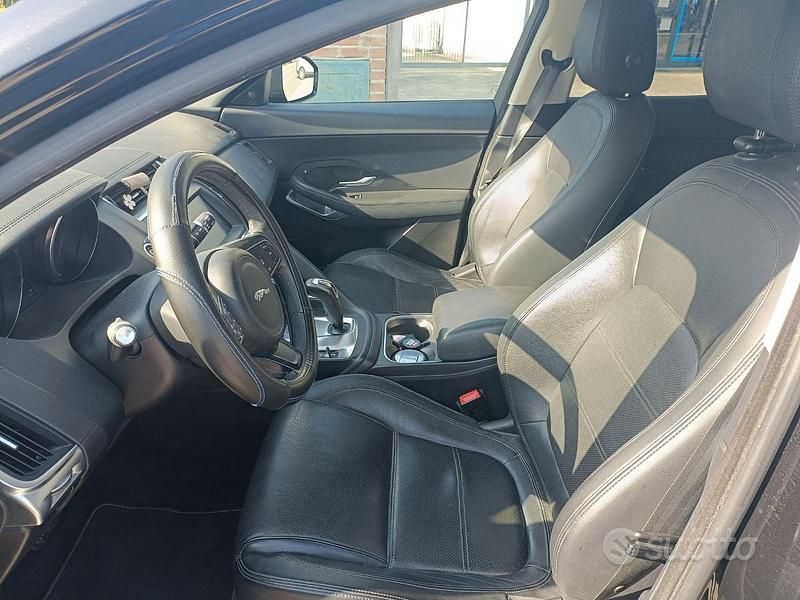 Usata Jaguar E-Pace R-Dynamic 179 CV (131 kW) 2018 Nero SUV