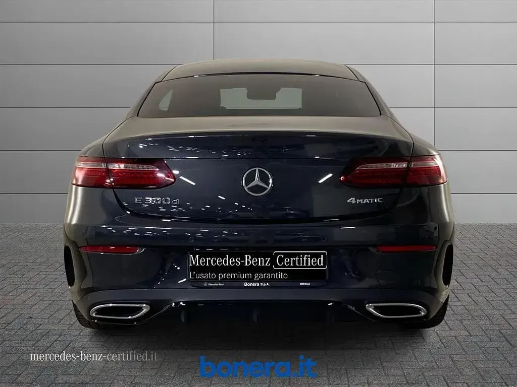 Usata Mercedes E300 Premium Plus 265 CV (194 kW) 2022 Grigio Coupé