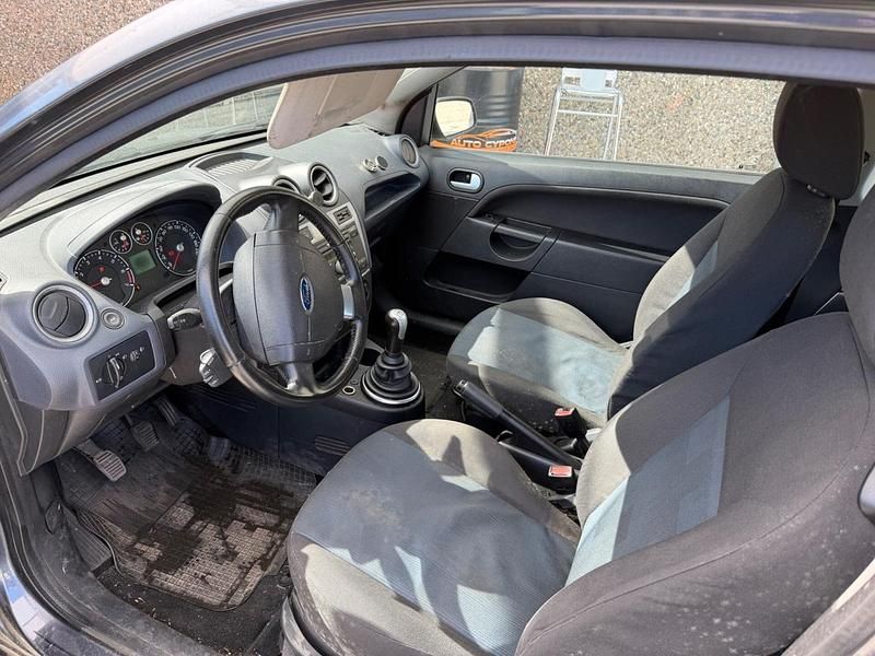 Usata Ford Fusion 80 CV (58 kW) 2006 Grigio Utilitaria