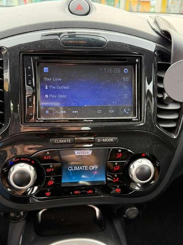 Usata Nissan Juke Acenta 110 CV (80 kW) 2011 Grigio SUV