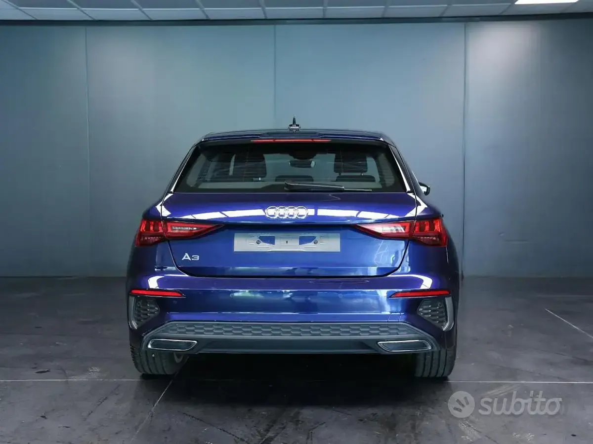 Usata Audi A3 S-Line 116 CV (85 kW) 2024 Bluazzurro Berlina