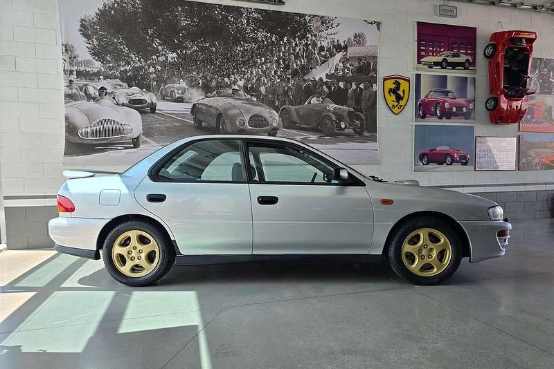 Usata Subaru Impreza 211 CV (155 kW) 1996 Argento Berlina