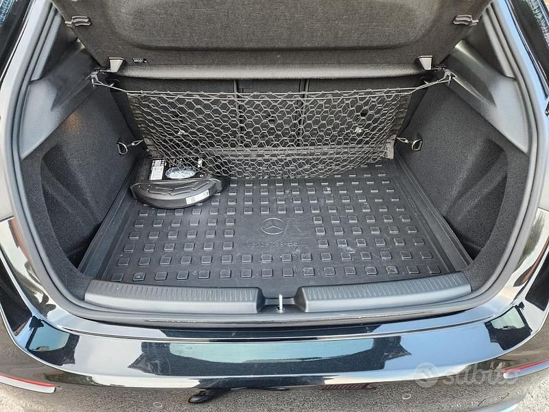 Usata Mercedes A250 Premium 224 CV (164 kW) 2018 Nero Berlina