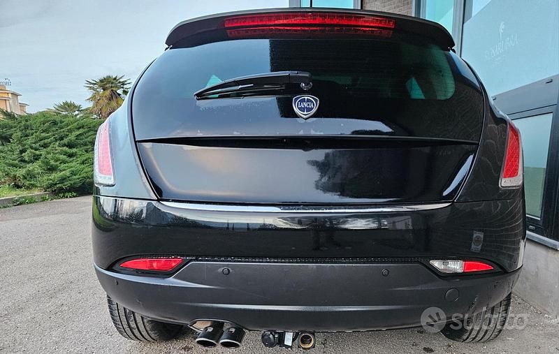 Usata Lancia Delta 190 CV (139 kW) 2008 Nero Utilitaria