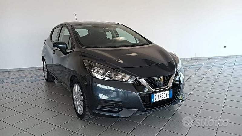Usata Nissan Micra Acenta 92 CV (67 kW) 2022 Grigio Berlina