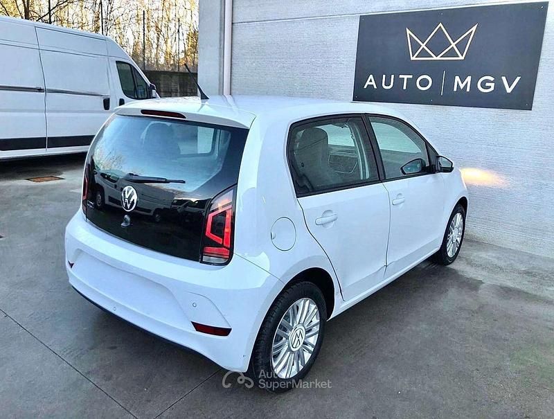 Begagnad VW up! Move 65 HK (47 kW) 2022 Vit Halvkombi