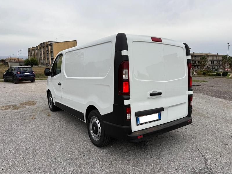 Usata Renault Trafic 121 CV (88 kW) 2017 Bianco Monovolume