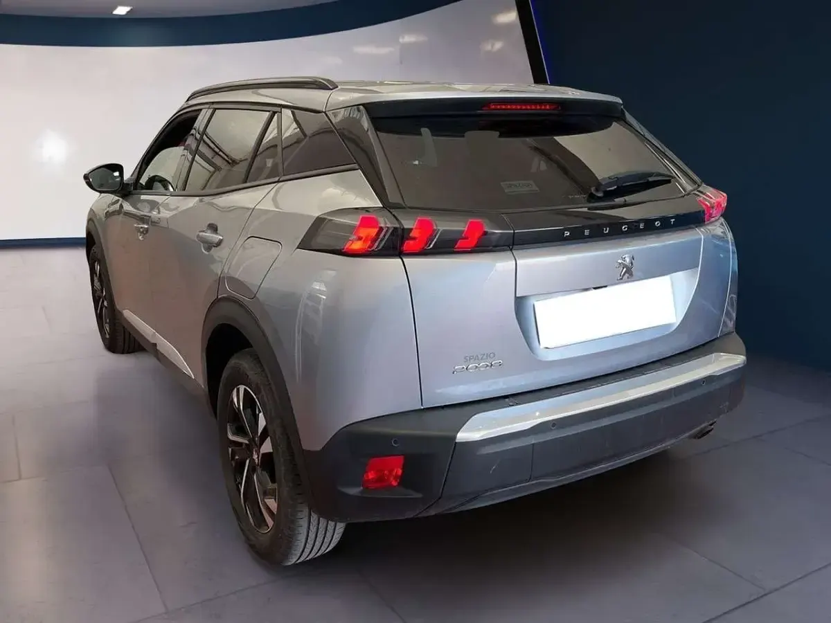 Usata Peugeot 2008 Allure 102 CV (75 kW) 2023 Other SUV