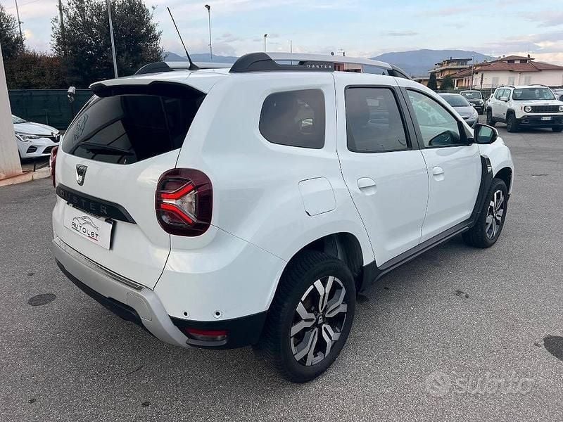 Usata Dacia Duster Prestige 101 CV (74 kW) 2022 Bianco SUV