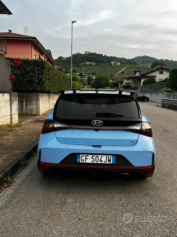Usata Hyundai i20 204 CV (150 kW) 2021 Bluazzurro Utilitaria