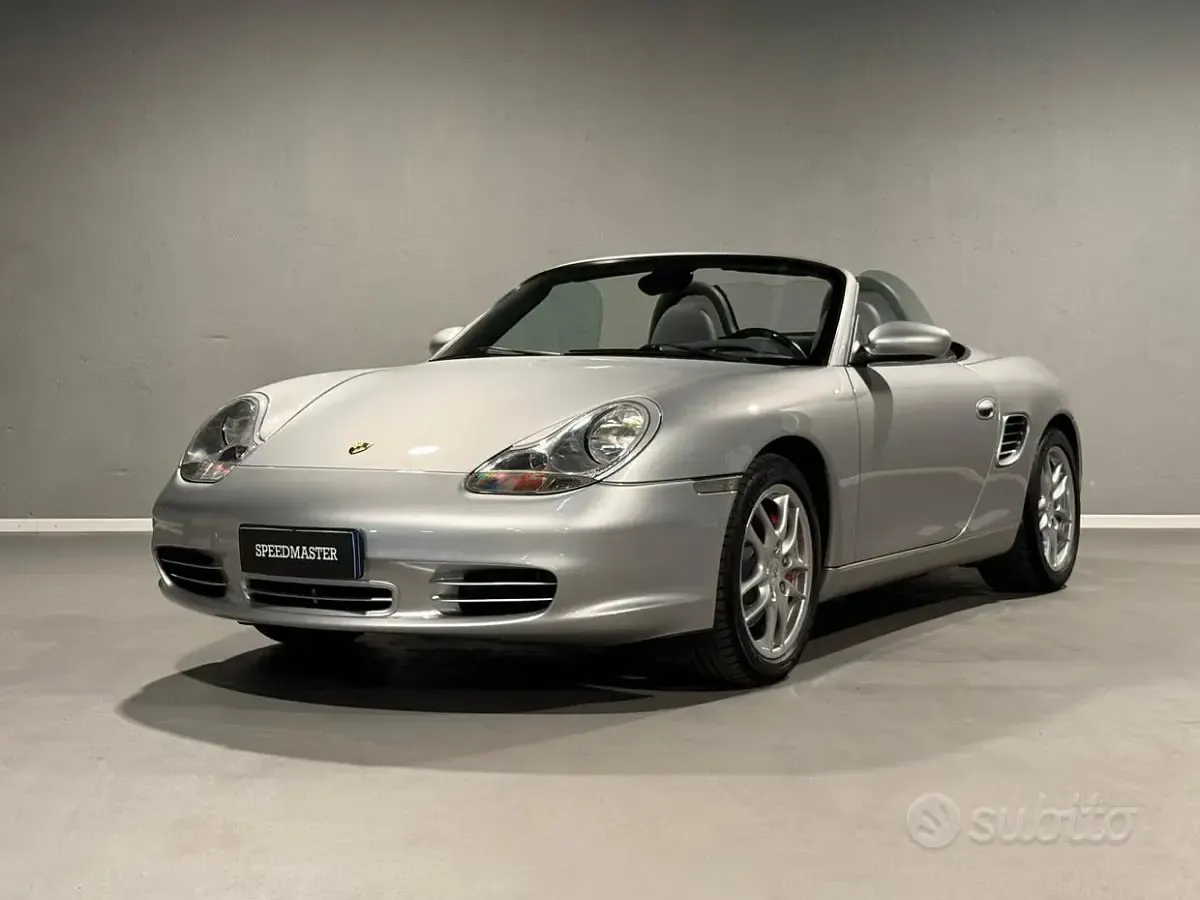Usata Porsche Boxster 260 CV (191 kW) 2003 Grigio Cabrio