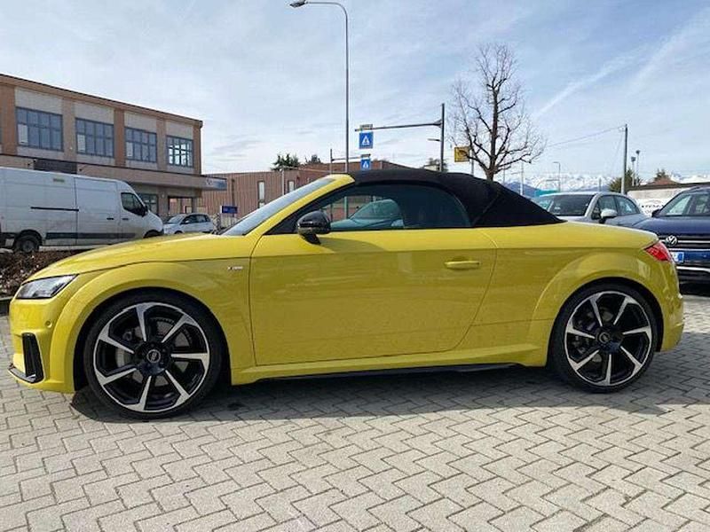 Usata Audi TT Roadster S-Line 245 CV (180 kW) 2023 Giallo Cabrio